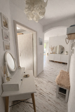 Flur / Eingangsbereich - 