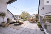 Sonnige Loggia (KI gestaged) - 