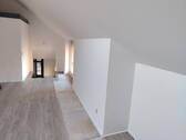 Treppe zum Wohn+Küchenbereich - Etagenwohnung mit 63,00 m&sup2; in Stade zur Miete