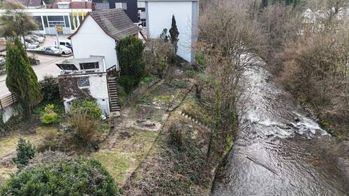 Luftaufnahme Haus mit Grundstück - Haus statt Wohnung 