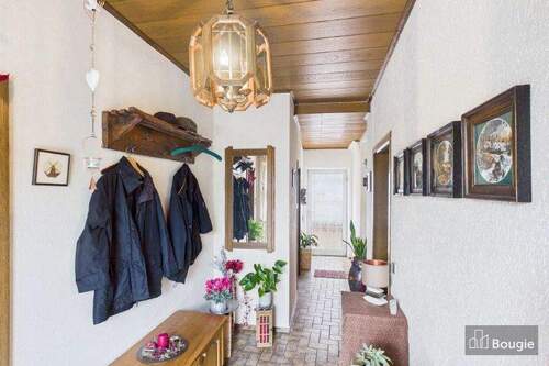 Flur - Eingang - 1 Zimmer Mehrfamilienhaus, Wohnhaus zum Kaufen in Gangelt