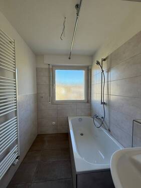 Badezimmer - 2 Zimmer Etagenwohnung in Singen (Hohentwiel)