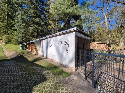 Garage - 