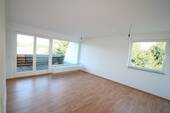 helles Wohnzimmer! - 2 Zimmer Etagenwohnung in Lehrte