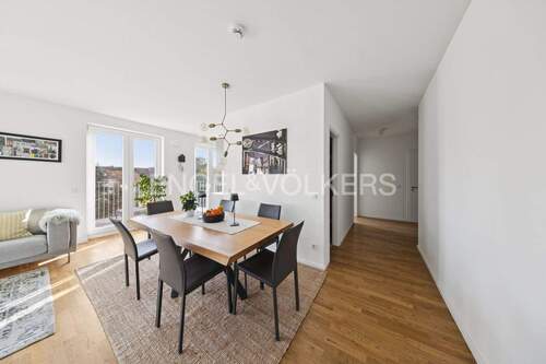 Wohnbereich/Flur - 4 Zimmer Etagenwohnung in Hamburg