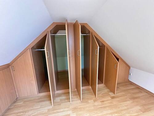 eingepasster Kleiderschrank - 
