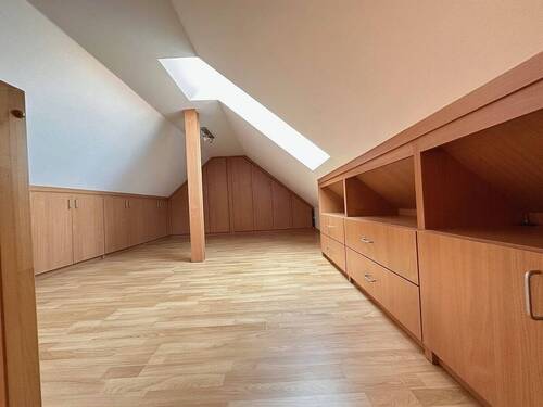 ausgebautes Dachgeschoss_Schlafzimmer 3 - 