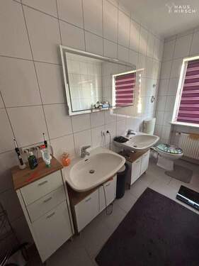 ...und 2 Waschbecken - 