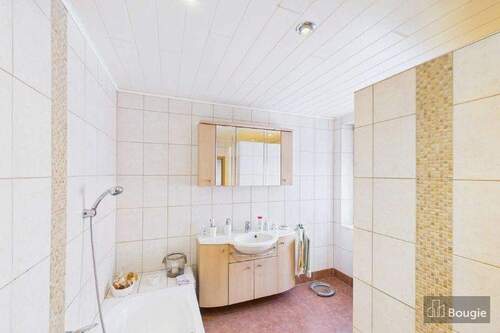 Bad EG - 7 Zimmer Mehrfamilienhaus, Wohnhaus in Gangelt