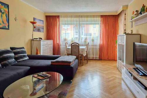 Wohnzimmer - 3 Zimmer Etagenwohnung in Bayreuth