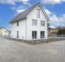 Neubau: Freistehendes Energieeffizienzhaus mit moderner Luft-Wasser-Wärmepumpe, Fußbodenheizung & Keller, schlüsselfertig - Hochspeyer