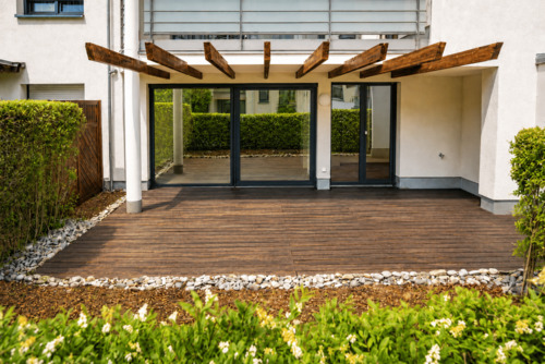 Außenanlage u. Terasse - Moderne 3,5 Zi-Erdgeschosswohnung mit Südterrasse & Gartenanteil in gefragter Wohnlage, Echterdingen