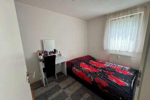 Schlafzimmer - Etagenwohnung mit 60,00 m&sup2; in Augsburg zum Kaufen