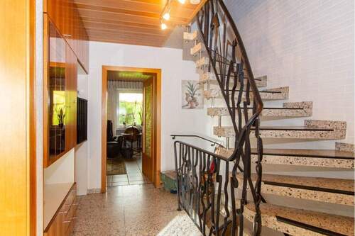 6.1 Diele, Treppenaufgang - 