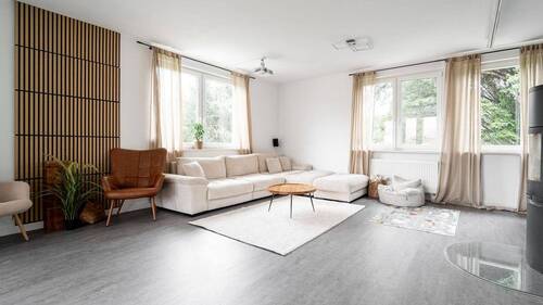 Bild 1 - Großzügige 4-Zimmer-Wohnung mit Kamin, Loggia & Schwarzwaldblick - Ohne Makler