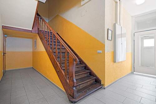 Gemeinschaftsflächen - Mehrfamilienhaus, Wohnhaus mit 500,00 m² in Stockach / Zizenhausen zum Kaufen