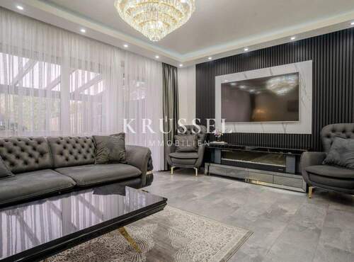 Lichtdurchfluteter Wohnbereich mit angenehmer Wohlfühlatmosphäre - 4 Zimmer Reihenmittelhaus zum Kaufen in Lingen / Laxten