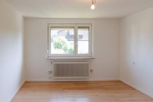 Zimmer im OG - Doppelhaushälfte mit 136,00 m&sup2; in Bad Säckingen zum Kaufen