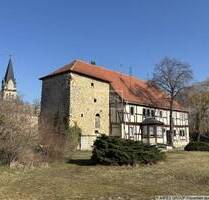 Mehrfamilienhaus mit großem Grundstück für 153 EURm² - Hakeborn
