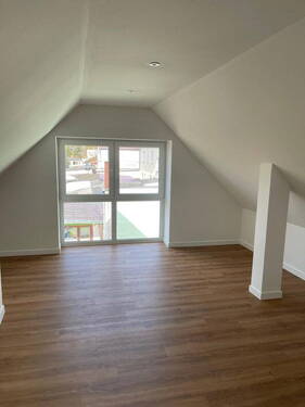 Bild 3 - 5 Zimmer Einfamilienhaus in Stendal