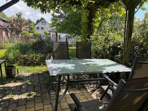 romantische Sitzplätze unter der Pergola - 