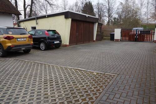 Doppelgarage-Stellplätze - 