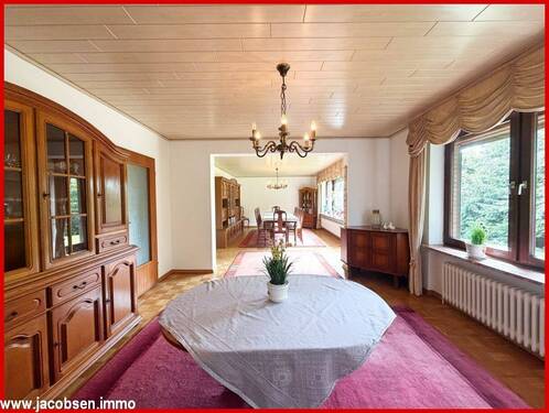 Blick vom Esszimmer ins Wohnzimmer - 