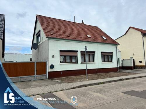 Hausansicht - solides Einfamilienhaus in Mahlwinkel