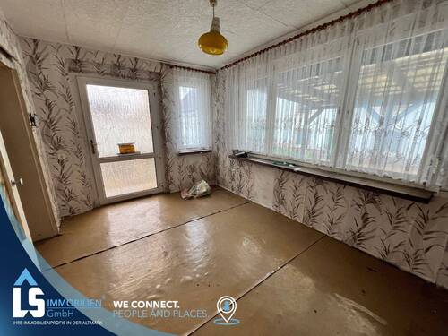 Eingangsbereich - 4 Zimmer Einfamilienhaus in Mahlwinkel