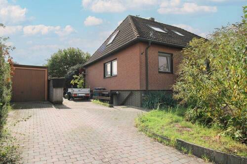Außenansicht - Familienfreundliches Okalhaus mit vielen Möglichkeiten in Volkmarsdorf