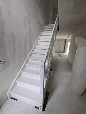 Treppe - Einfamilienhaus mit 176,00 m² in Borkwalde zum Kaufen