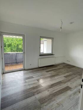 Wohnzimmer - 2 Zimmer Etagenwohnung in Bruchköbel