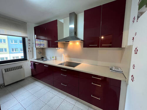 Küche - Moderne 2 Zimmerwohnung mit Einbauküche