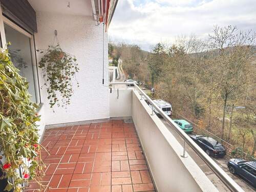 Balkon - 3 Zimmer Etagenwohnung in Stuttgart