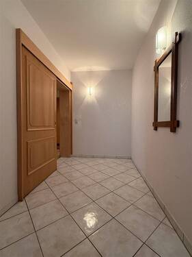 Flur - 3 Zimmer Etagenwohnung zum Kaufen in Konstanz