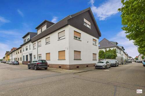 seitliche Hausansicht - 