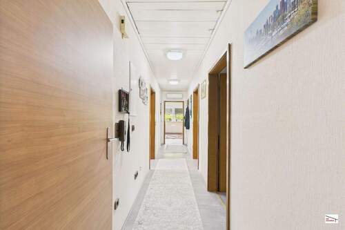 Flur - Etagenwohnung mit 85,00 m&sup2; in Brühl zum Kaufen