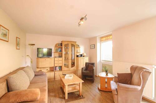 Wohnbereich - 2 Zimmer Etagenwohnung zum Kaufen in Norderney