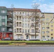 Wunderschöne Altbauwohnung, gut vermietet an solvente Mieter - Berlin Neukölln