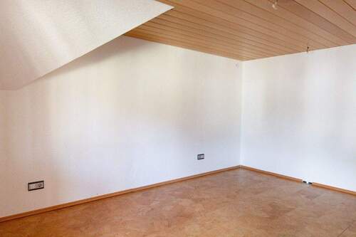 Das Schlafzimmer - Etagenwohnung mit 170,00 m&sup2; in Wehr zum Kaufen