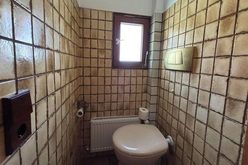 WC - 