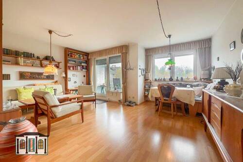 Wohnzimmer - 2 Zimmer Etagenwohnung in Wuppertal