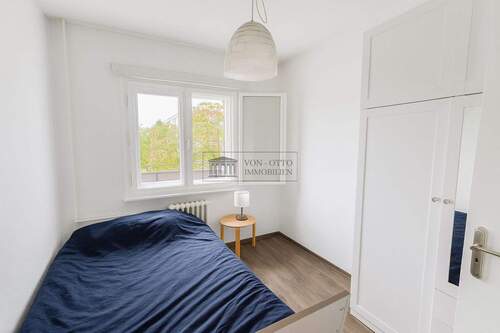 Ruhiges Schlafzimmer - 2 Zimmer Etagenwohnung zum Kaufen in Berlin