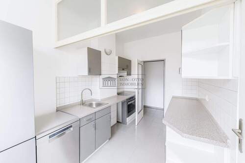 Praktische Küche - 2 Zimmer Etagenwohnung in Berlin