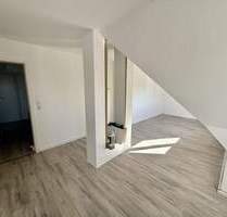 Helle 3-Zimmer-Dachwohnung im AltbauObernberg - Bad Salzuflen Innenstadt