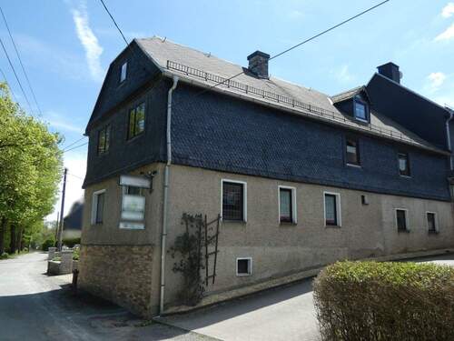 Ansicht Wohnhaus - 2 Zimmer Einfamilienhaus zum Kaufen in Saalburg-Ebersdorf
