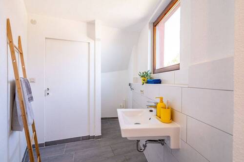 Wama-Anschluss & Zugang Treppenhaus - 