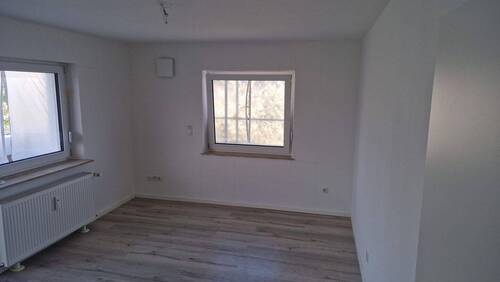 Wohnzimmer - Etagenwohnung mit 72,00 m&sup2; in Vettelschoß zur Miete