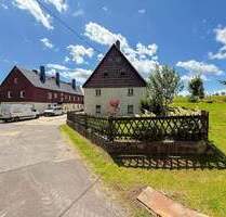 teilvermietetes Wohnhaus mit Stall und Garage - Hermsdorf