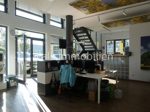 Erdgeschoss Empfangsbereich - Büro mit 203,20 m&sup2; in Ketsch zur Miete